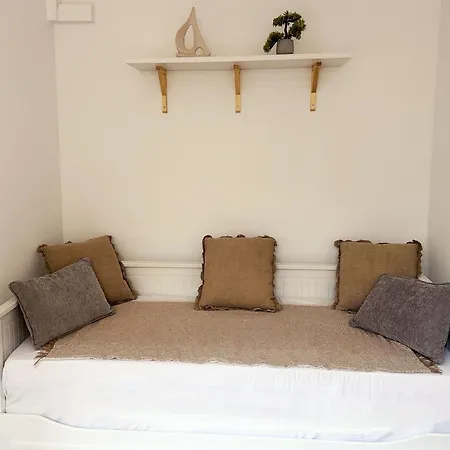 Preiswertes Mini-appartement Ideal Fuer Eine Nacht Scharbeutz